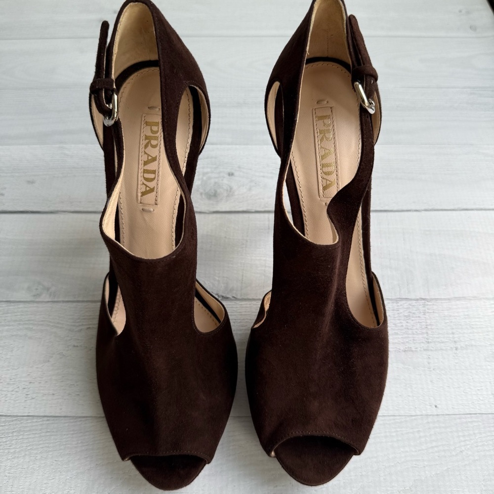 Prada Brown Suede Cut Out Heels Size 39.5/9.5 - Picture 4 of 9